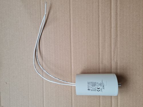 8 µF 400 VAC Motor capacitor Hydra  / terminal stranded wire